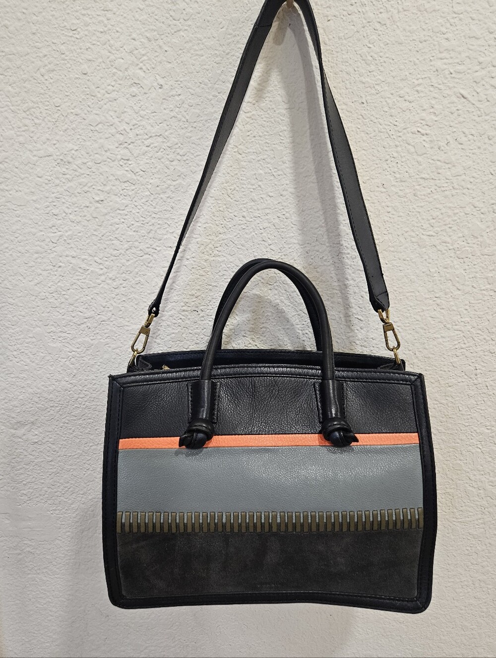 Fossil Skylar Satchel in "Navy Multi Stripe" (Model ZB7370490)